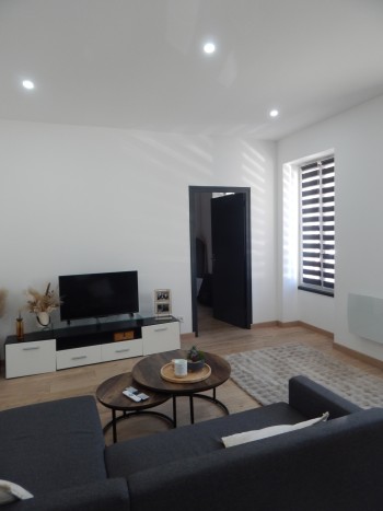 F2 meublé 39 m² RC + parking